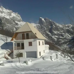 Alpbes Theth Guest house