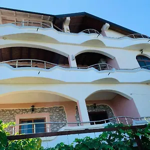 Casadolcecasa Guest house